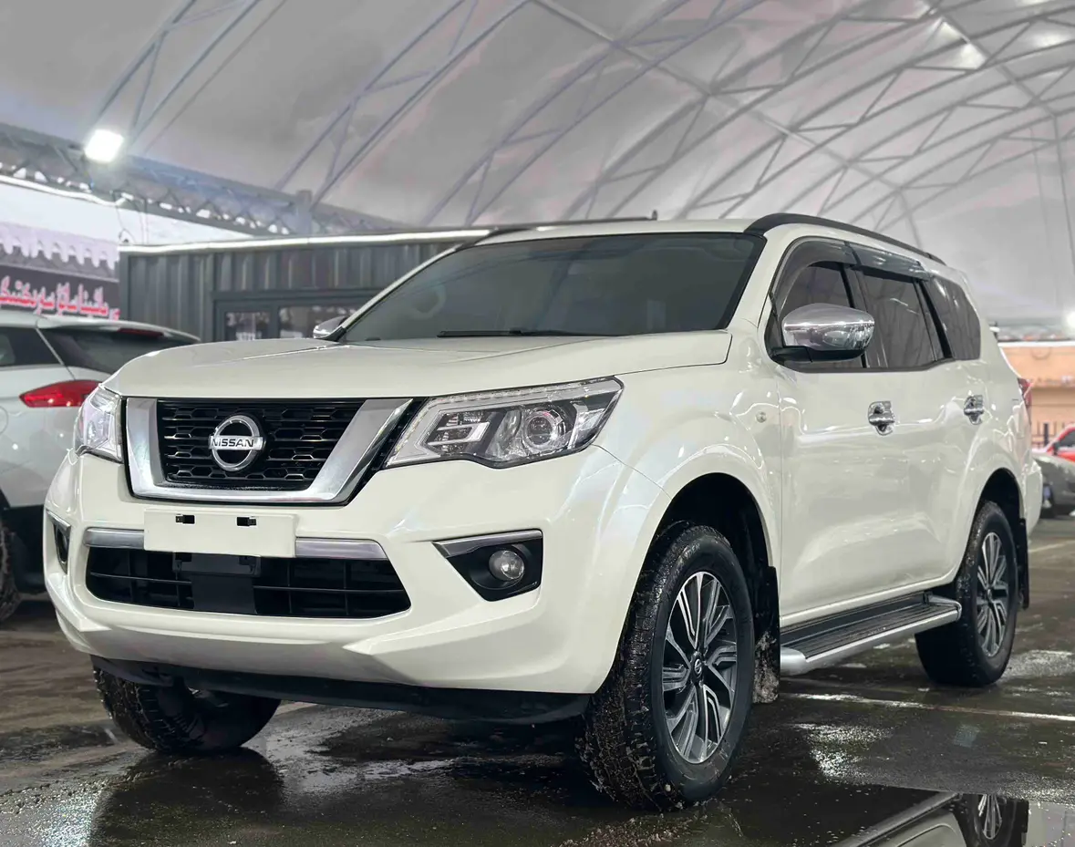 Nissan Tuda  из Китая