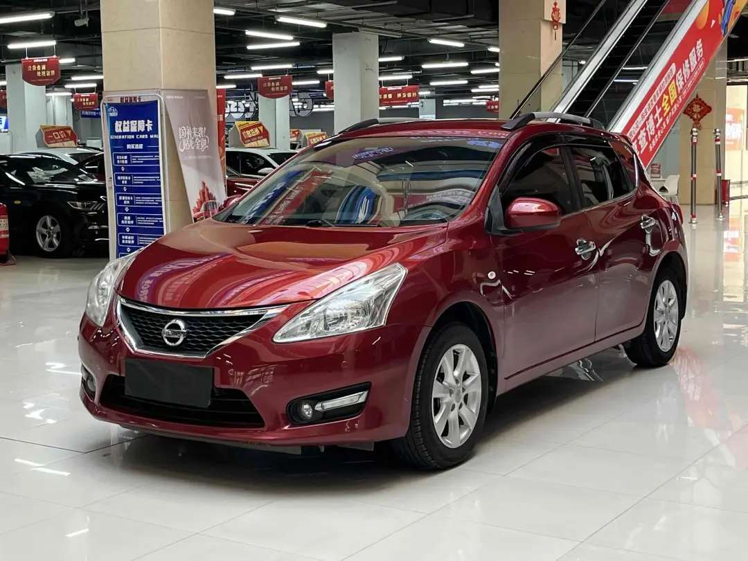 Nissan Tiida  из Китая