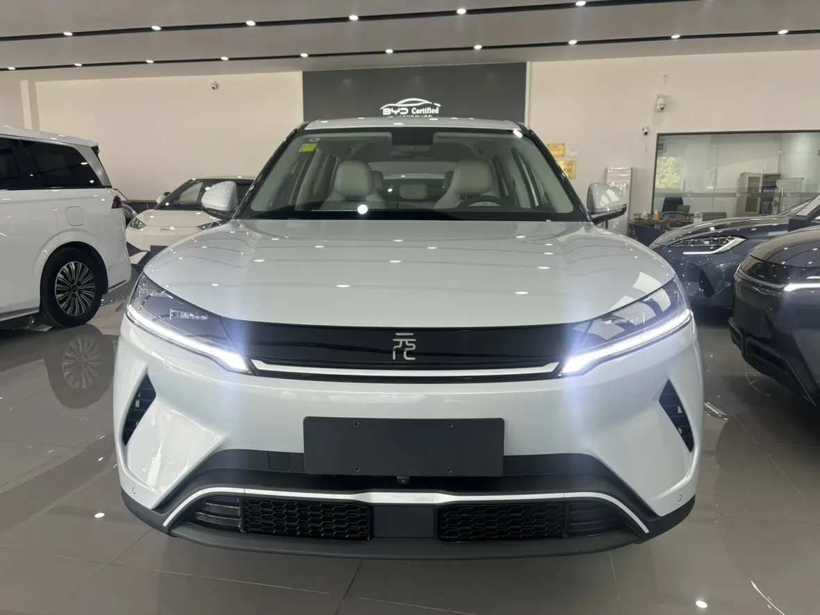 BYD Yuan UP  из Китая