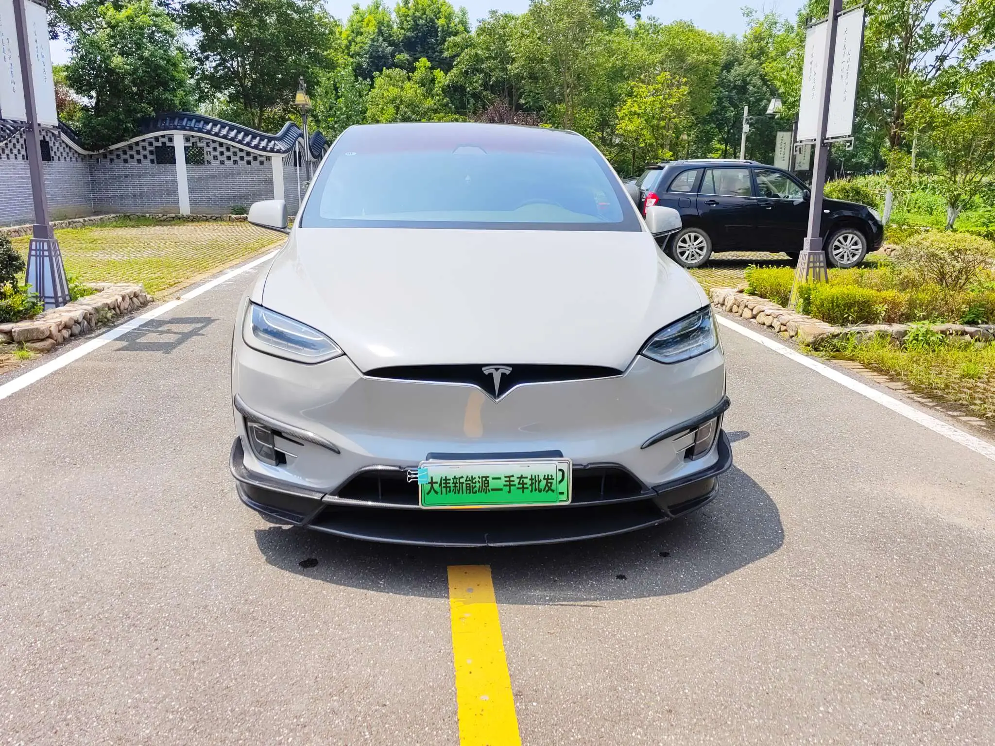 Tesla Model X  из Китая