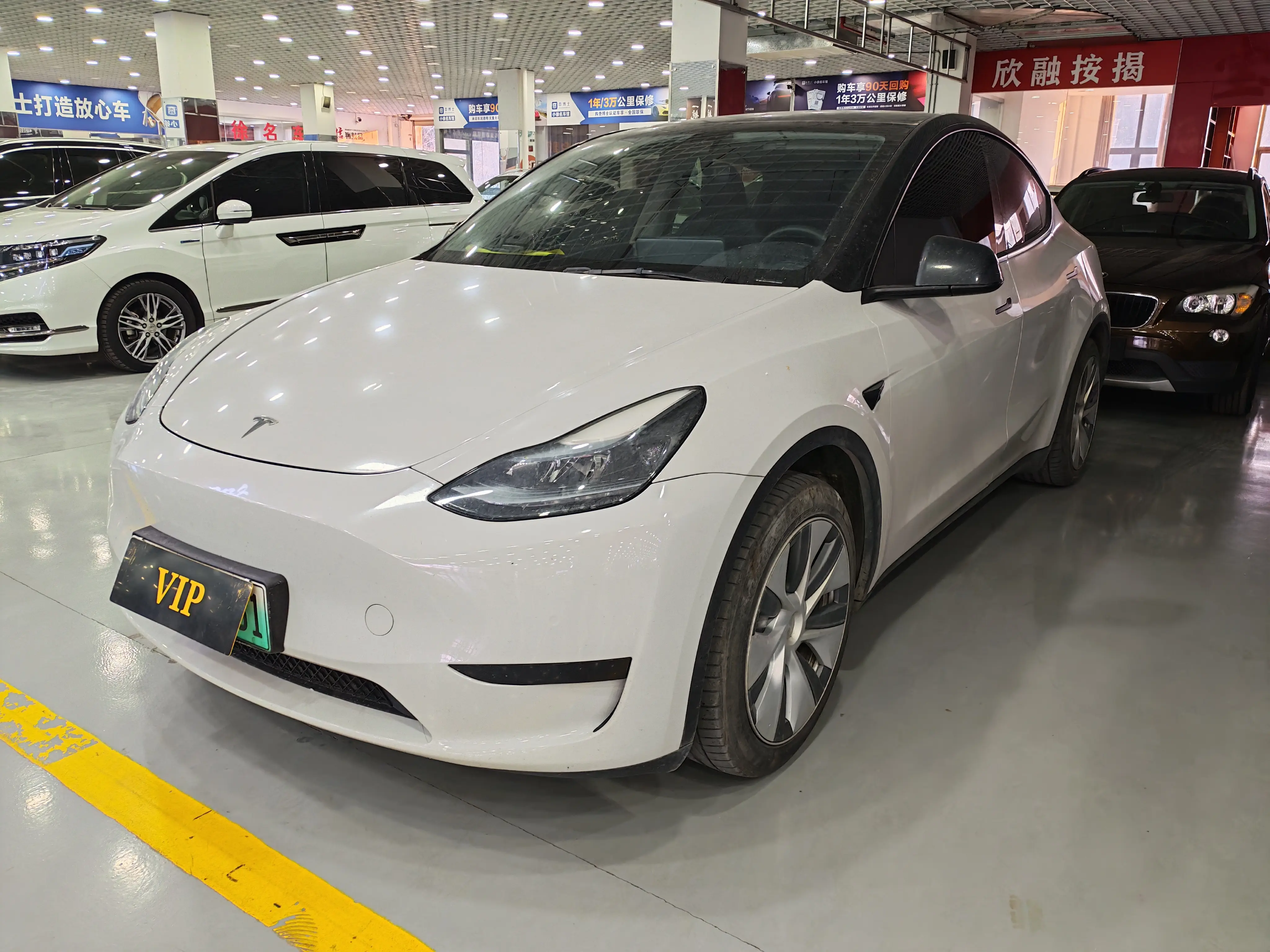 Tesla Model Y  из Китая