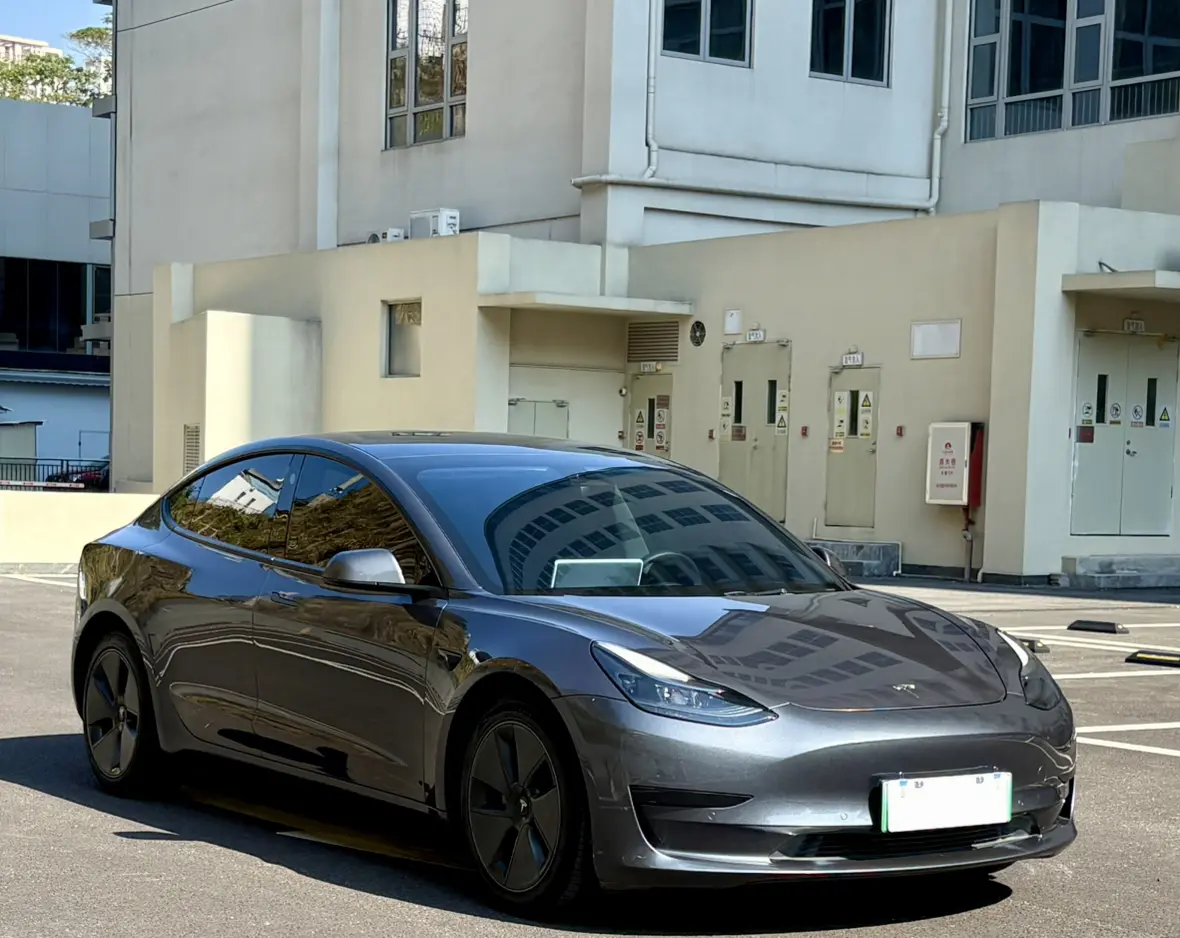 Tesla Model 3  из Китая