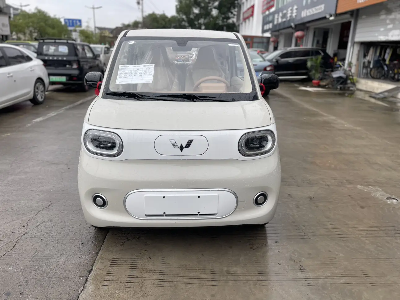 Wuling Hongguang MINIEV  из Китая