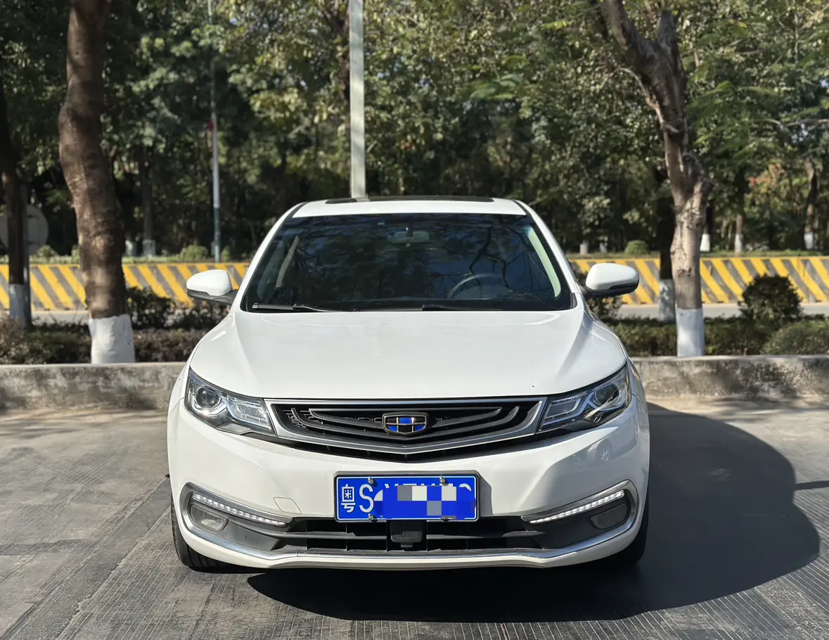 Geely Emgrand GL  из Китая
