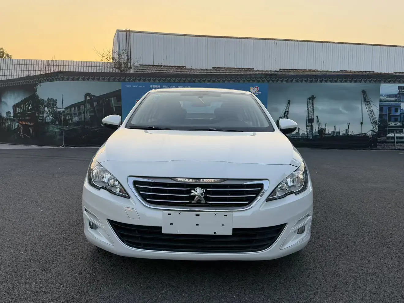 Peugeot 408  из Китая