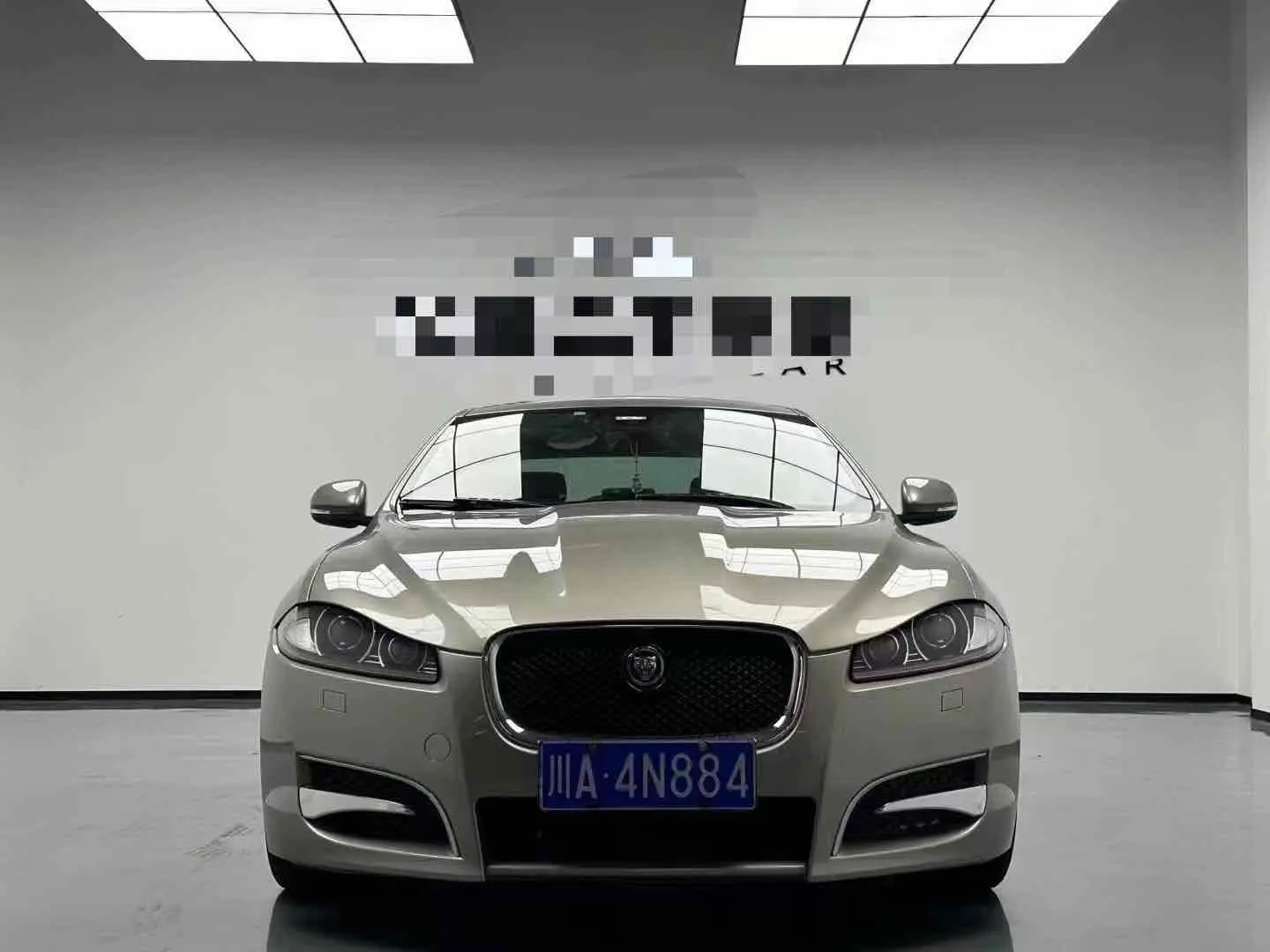 Jaguar XF  из Китая