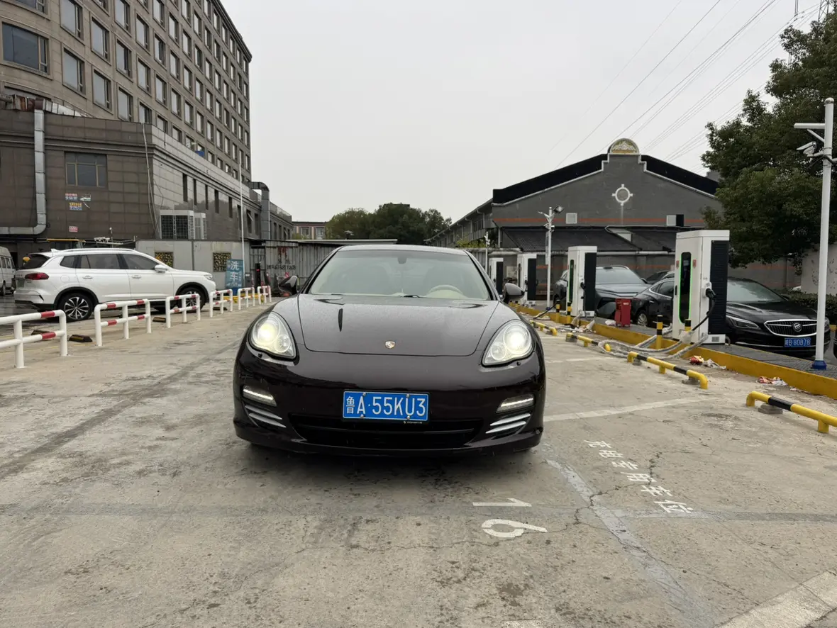 Porsche Panamera  из Китая