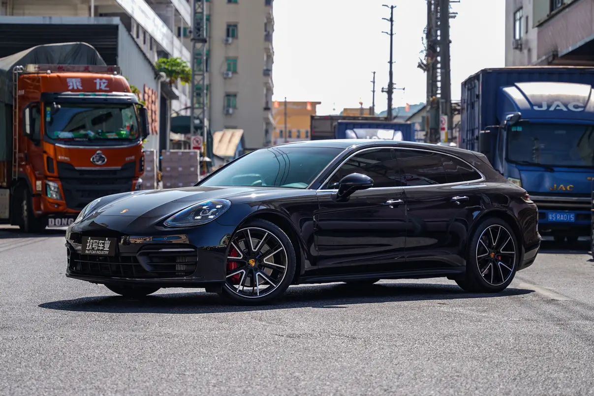 Porsche Panamera  из Китая