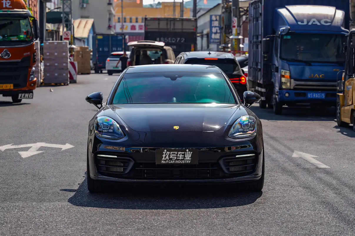 Porsche Panamera  из Китая