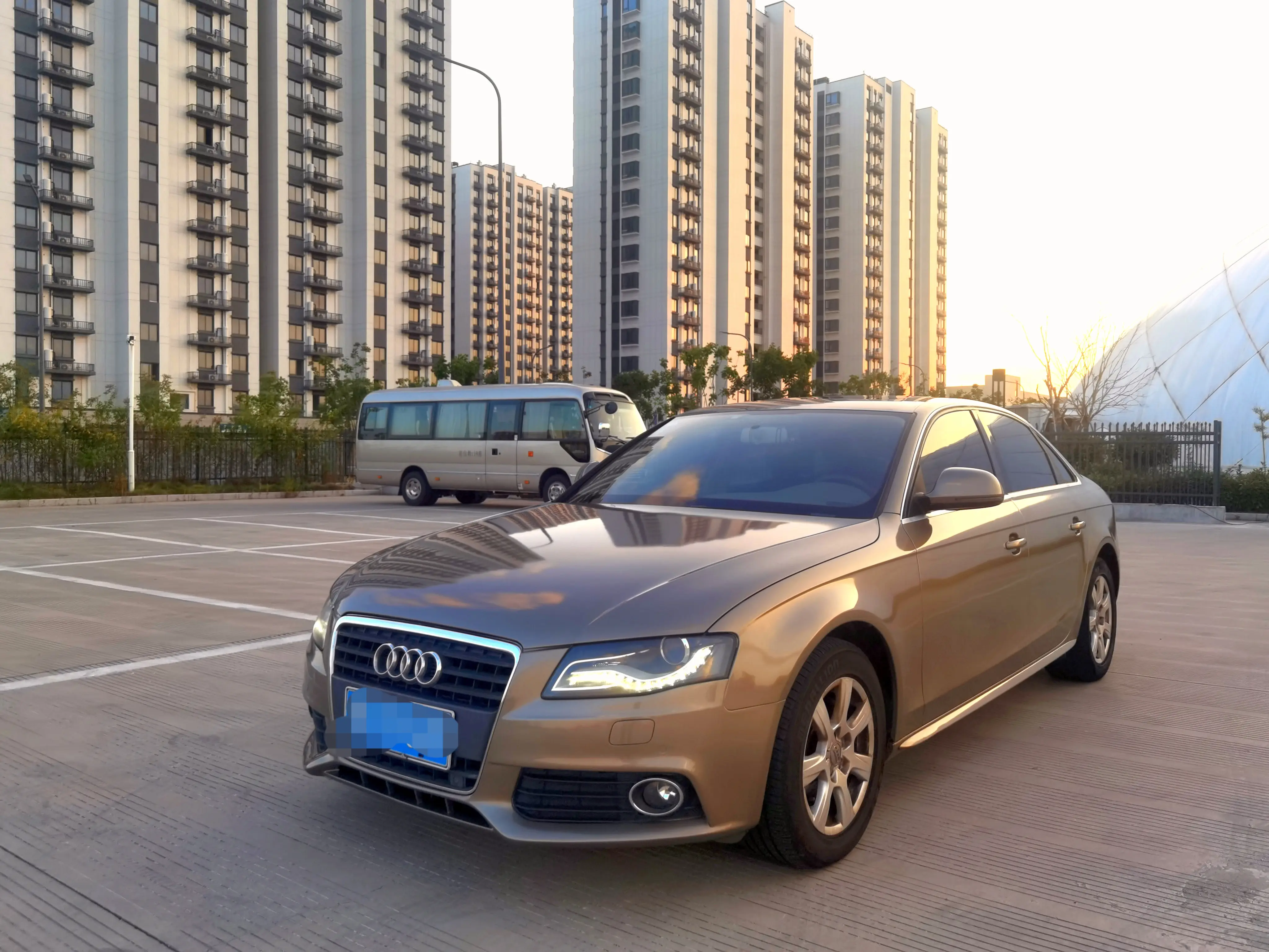 Audi A4L  из Китая