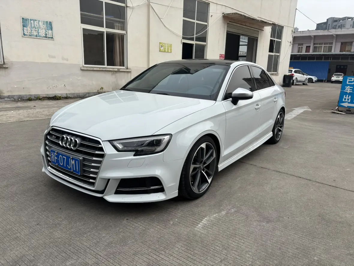 Audi A3  из Китая