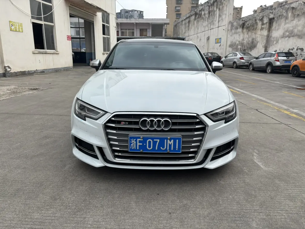 Audi A3  из Китая