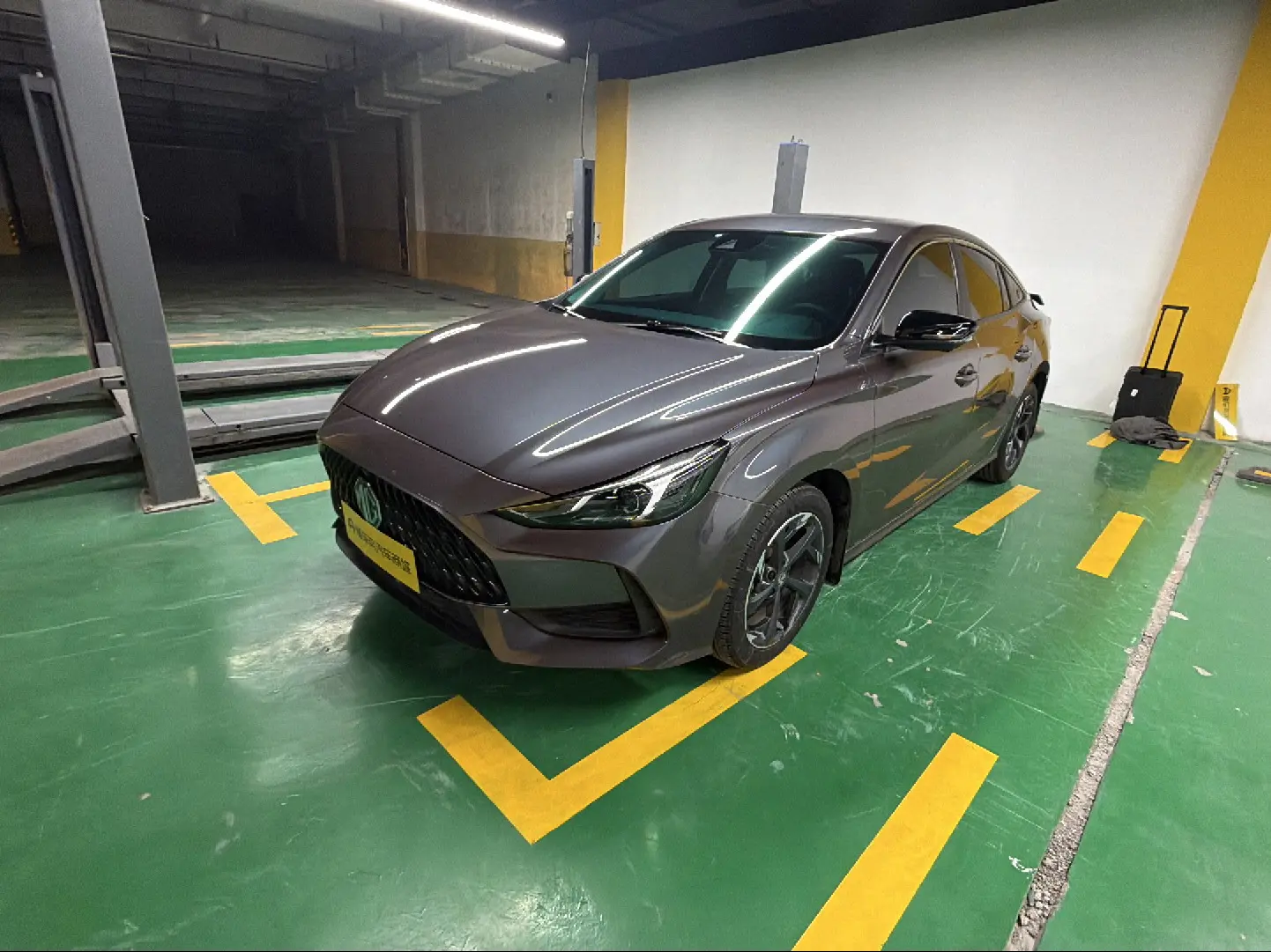 MG 5  из Китая