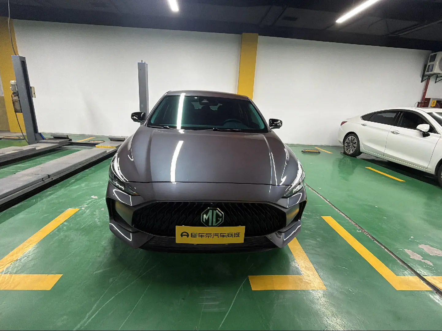 MG 5  из Китая