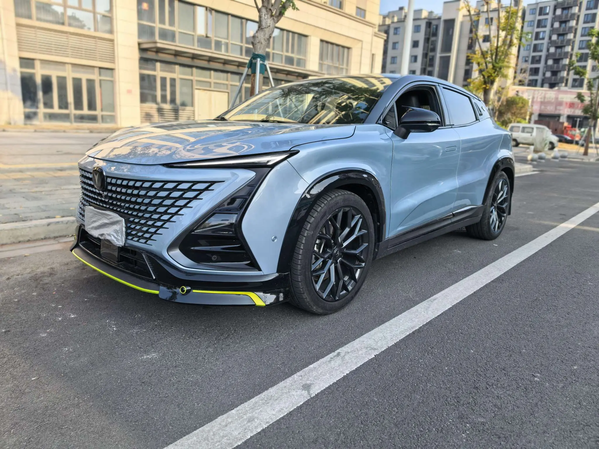 Changan UNI-T  из Китая