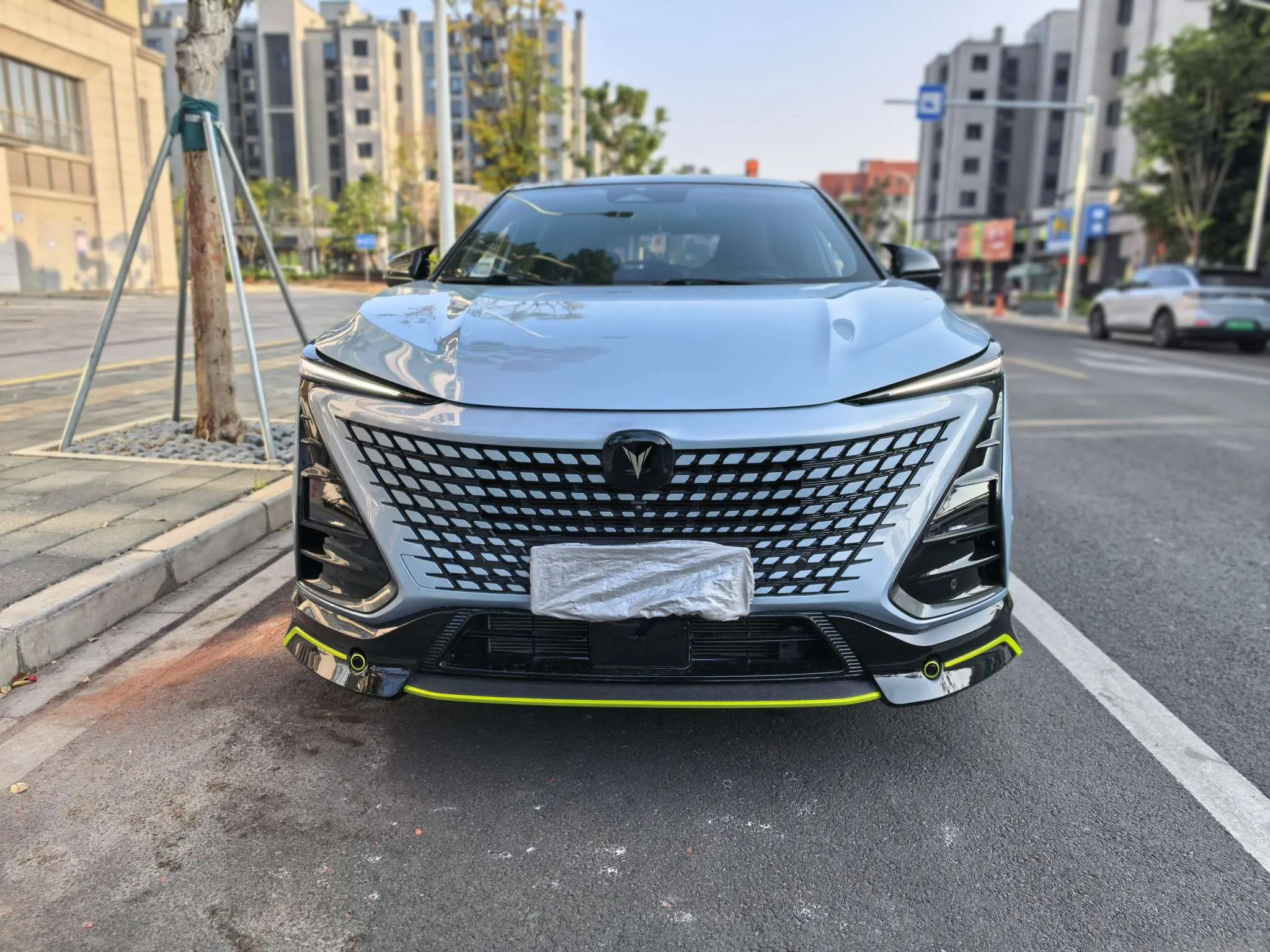 Changan UNI-T  из Китая