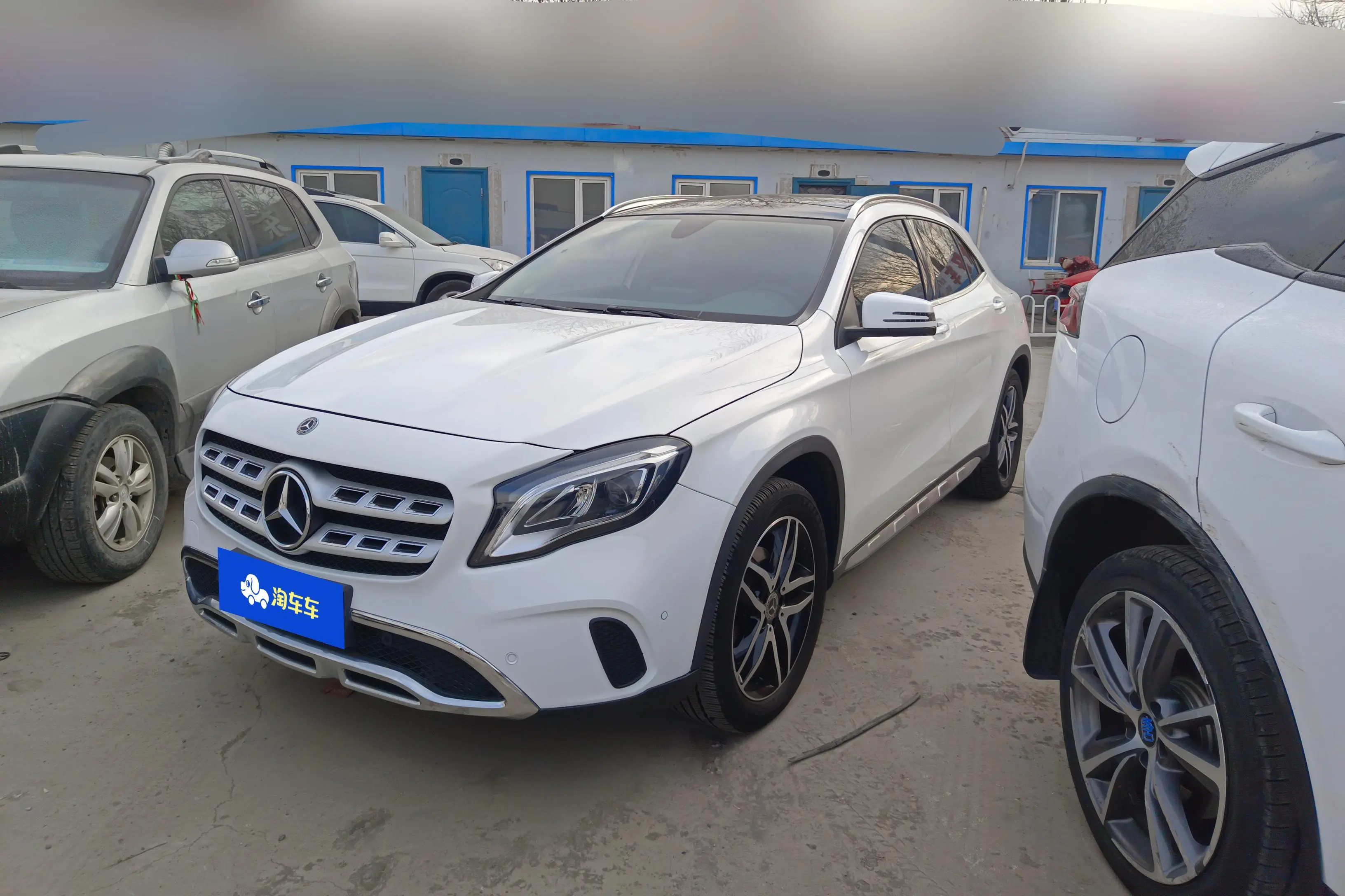 Mercedes-Benz GLA  из Китая
