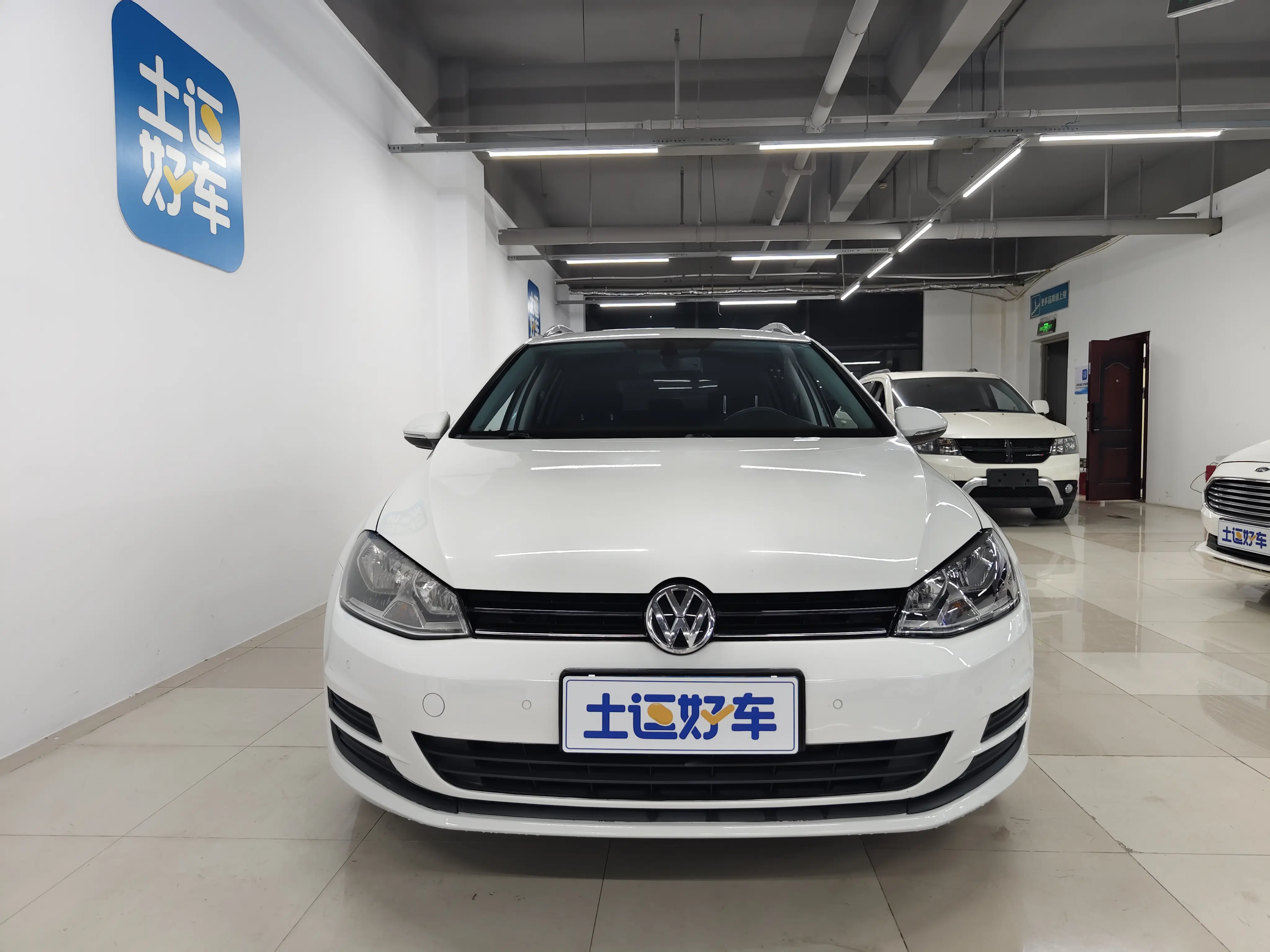 Volkswagen Golf  из Китая