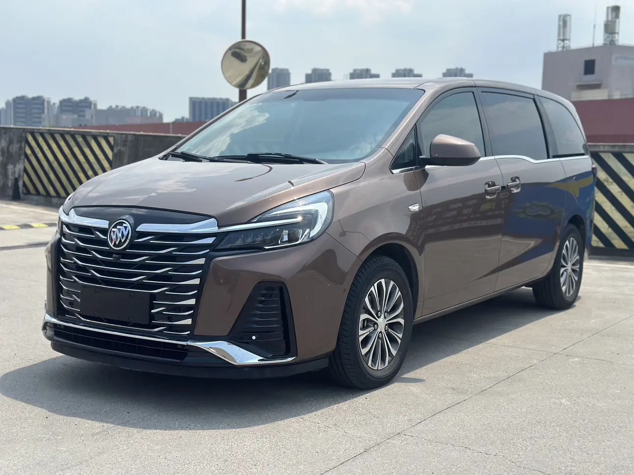 Buick GL8  из Китая