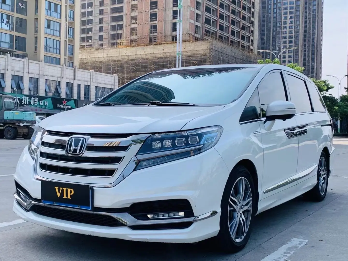 Honda Elysion (Alison)  из Китая