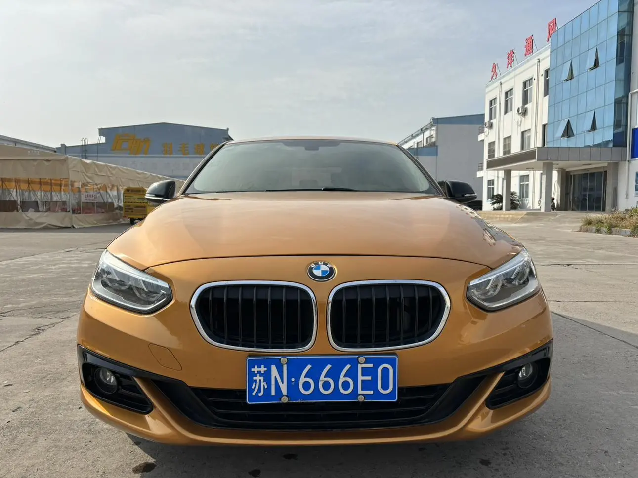BMW 1 Series  из Китая