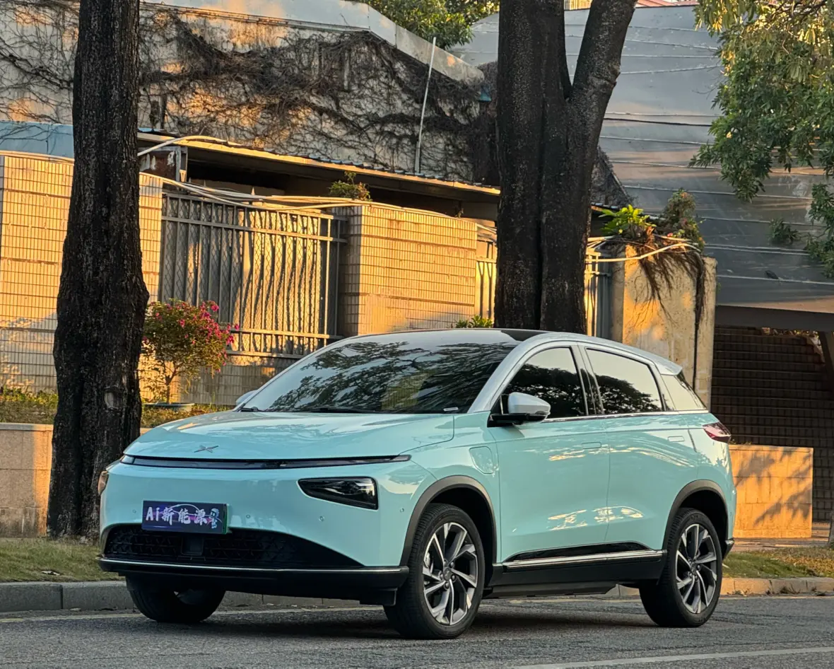 Xpeng G3  из Китая