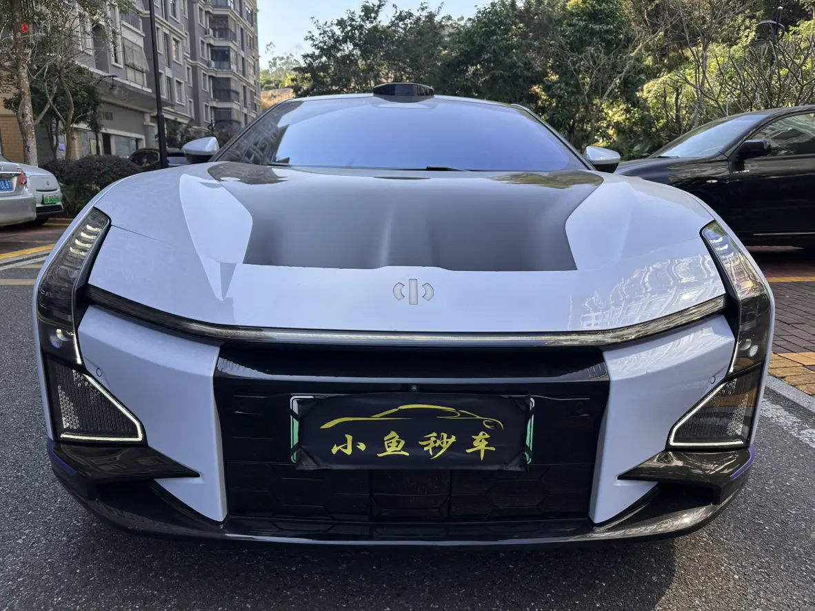 HiPhi Z  из Китая