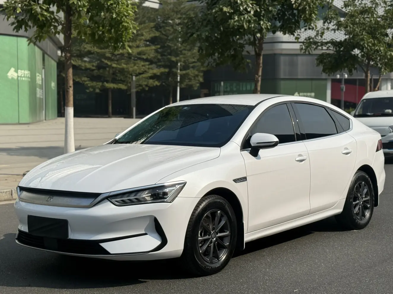 BYD Qin PLUS EV  из Китая