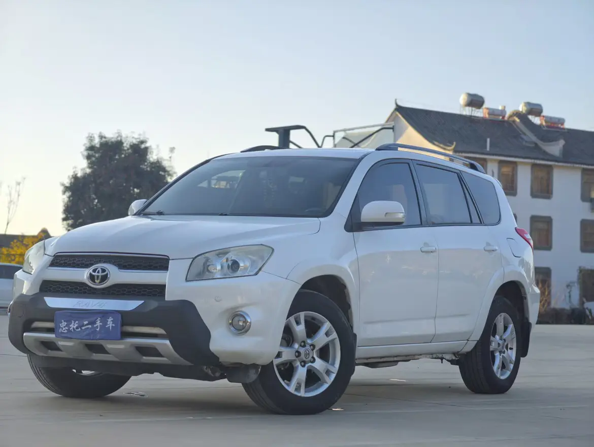 Toyota RAV4  из Китая