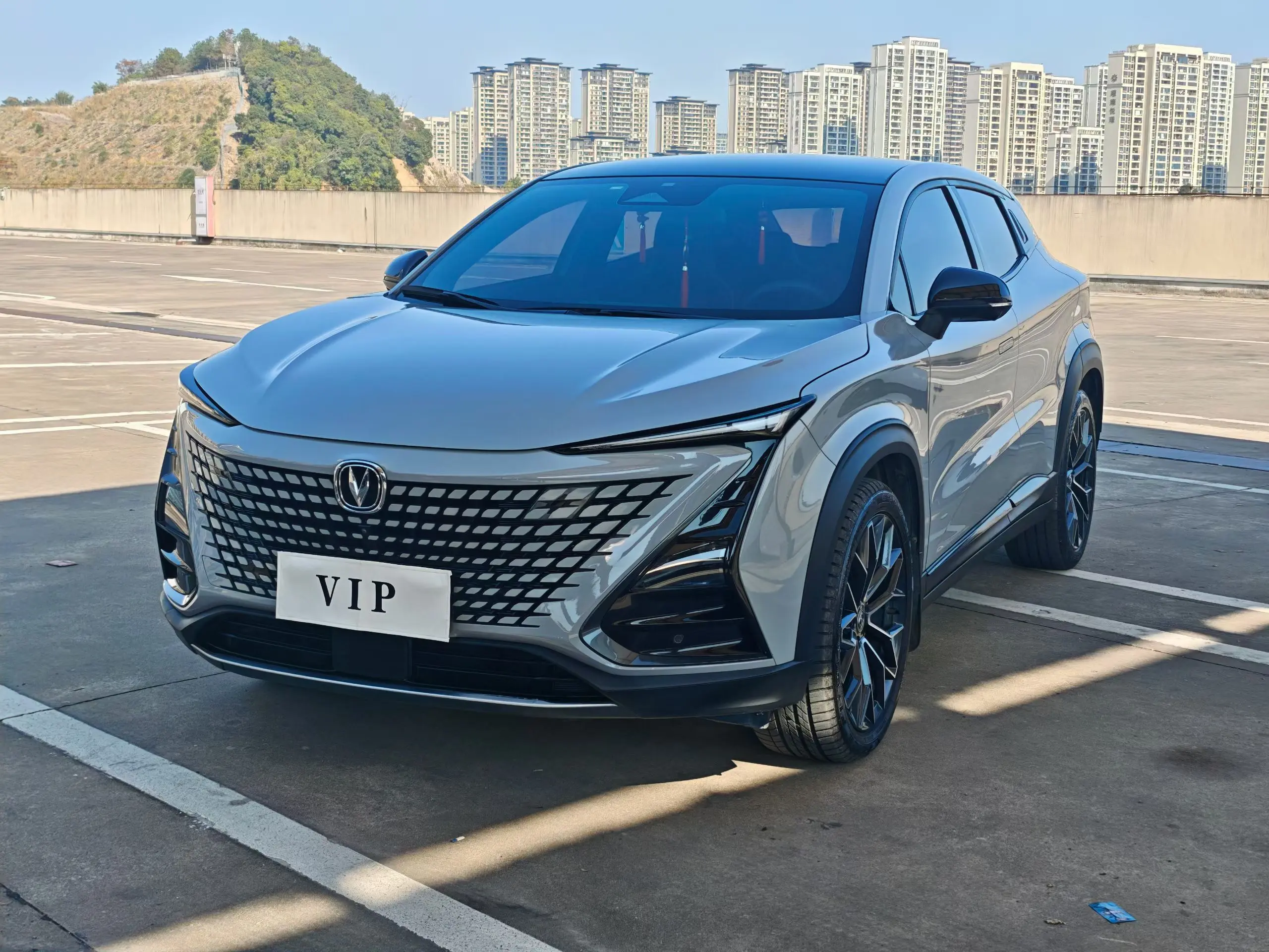 Changan UNI-T  из Китая