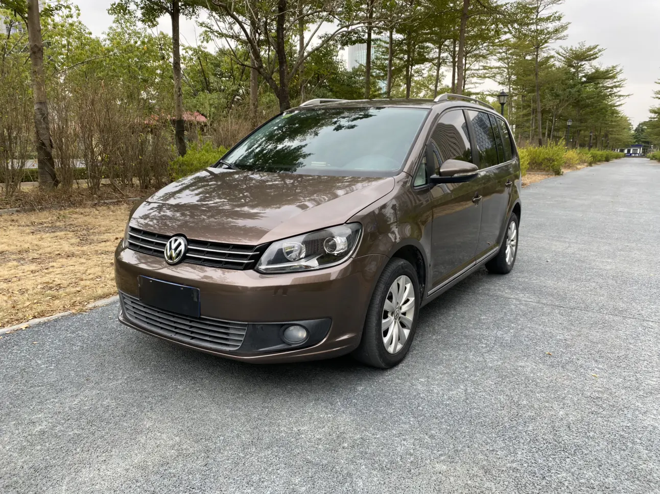 Volkswagen Touran  из Китая