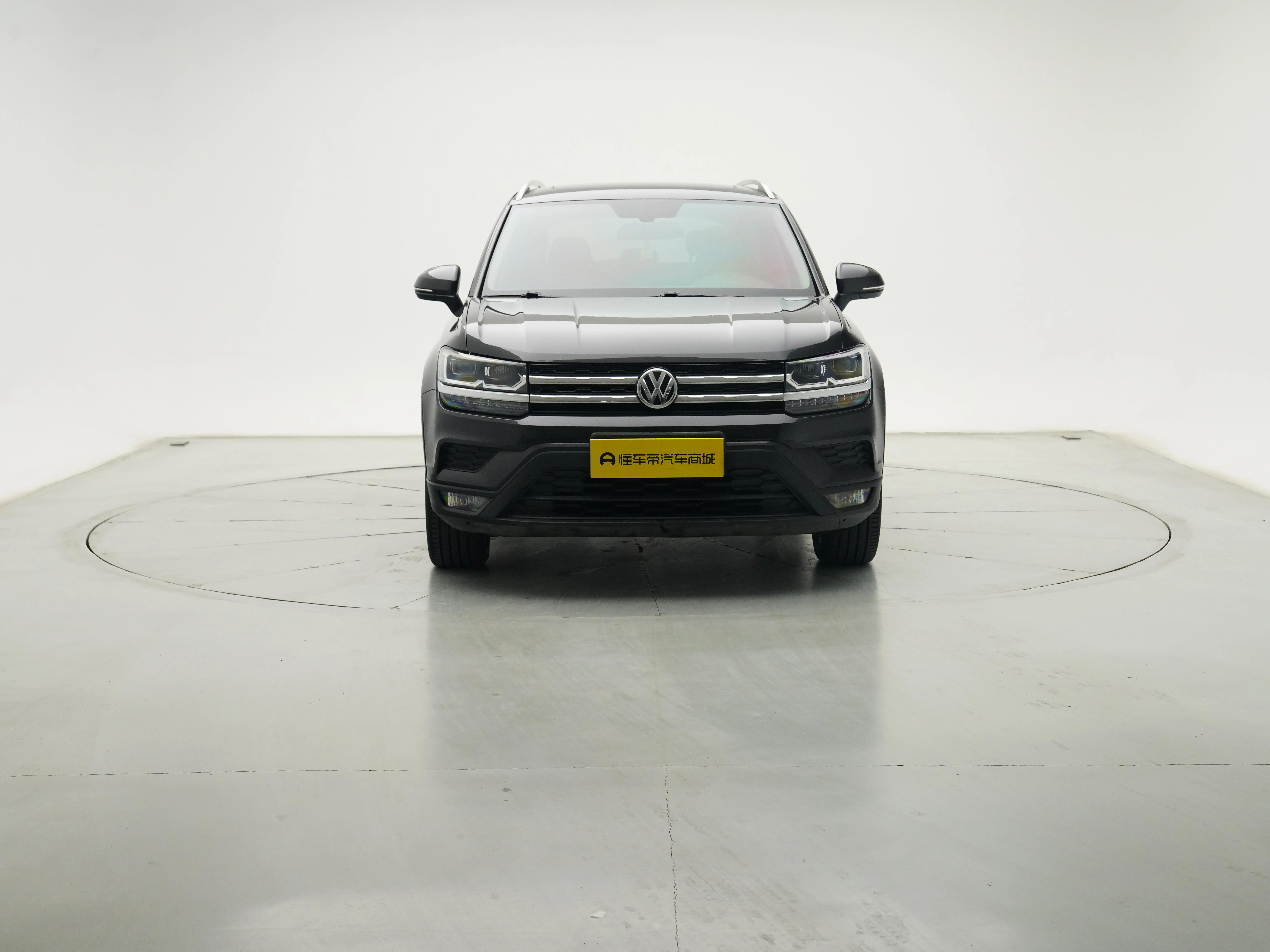 Volkswagen Tharu  из Китая