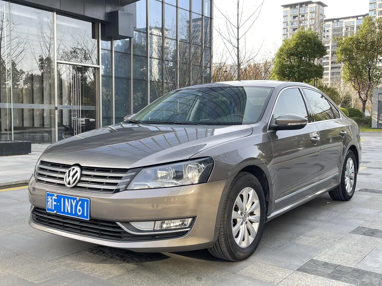 Volkswagen Passat  из Китая