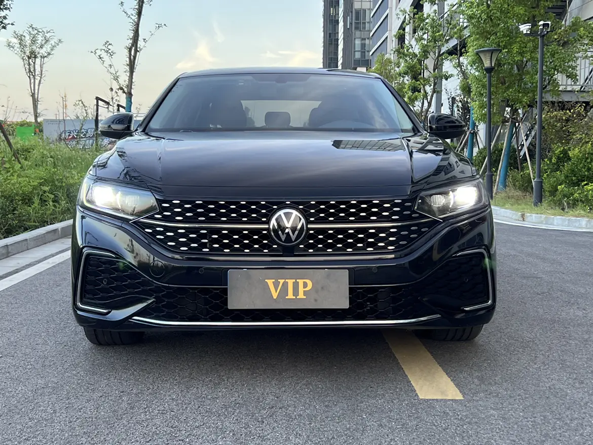 Volkswagen Passat  из Китая