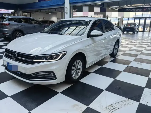 Volkswagen Bora  из Китая