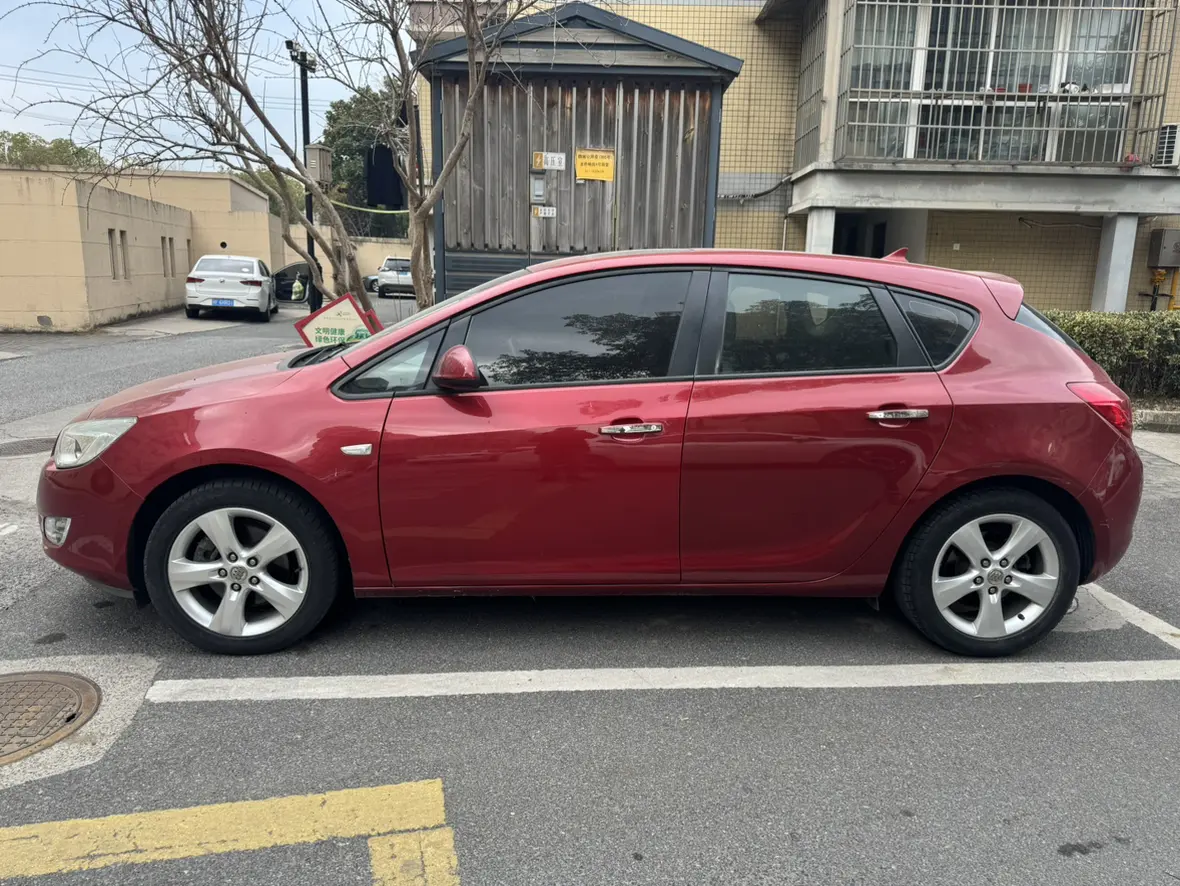 Buick Yinglang  из Китая