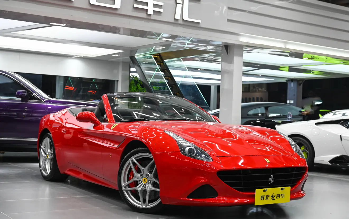 Ferrari California T  из Китая