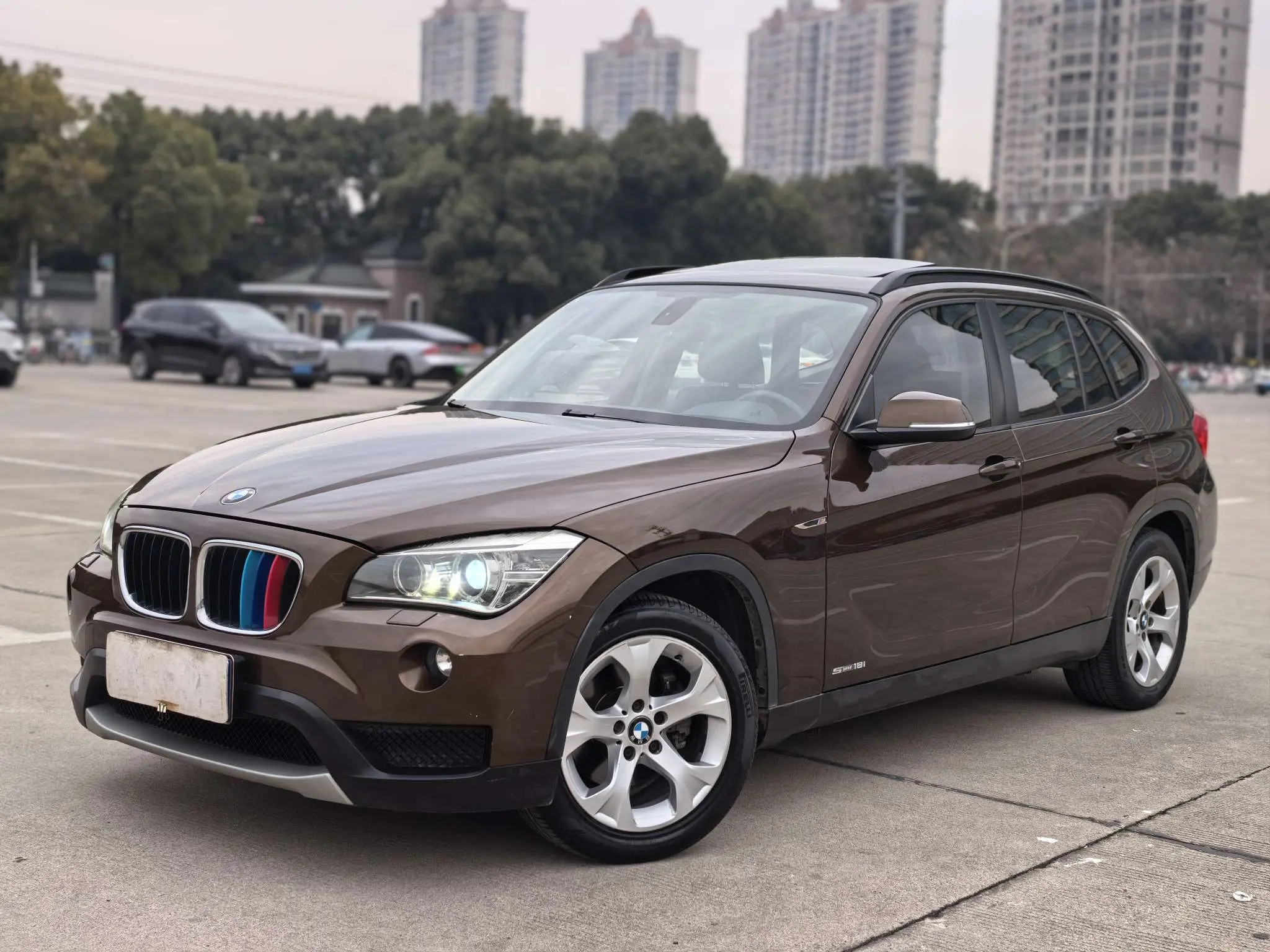 BMW X1  из Китая
