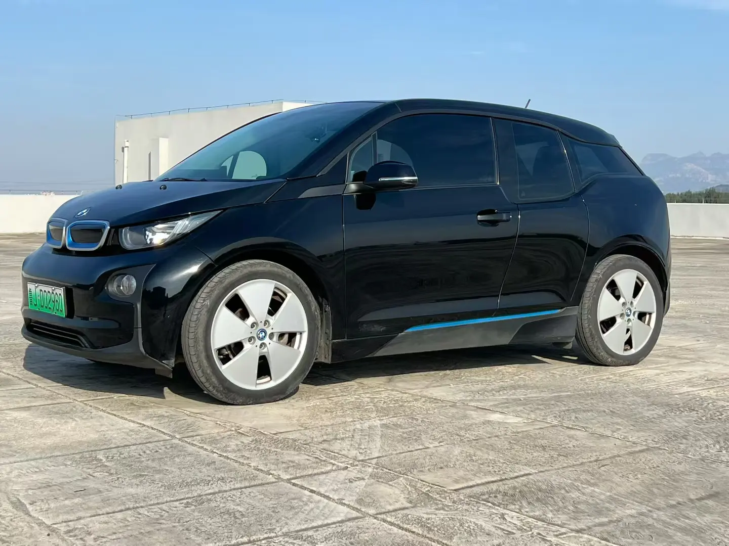 BMW i3  из Китая