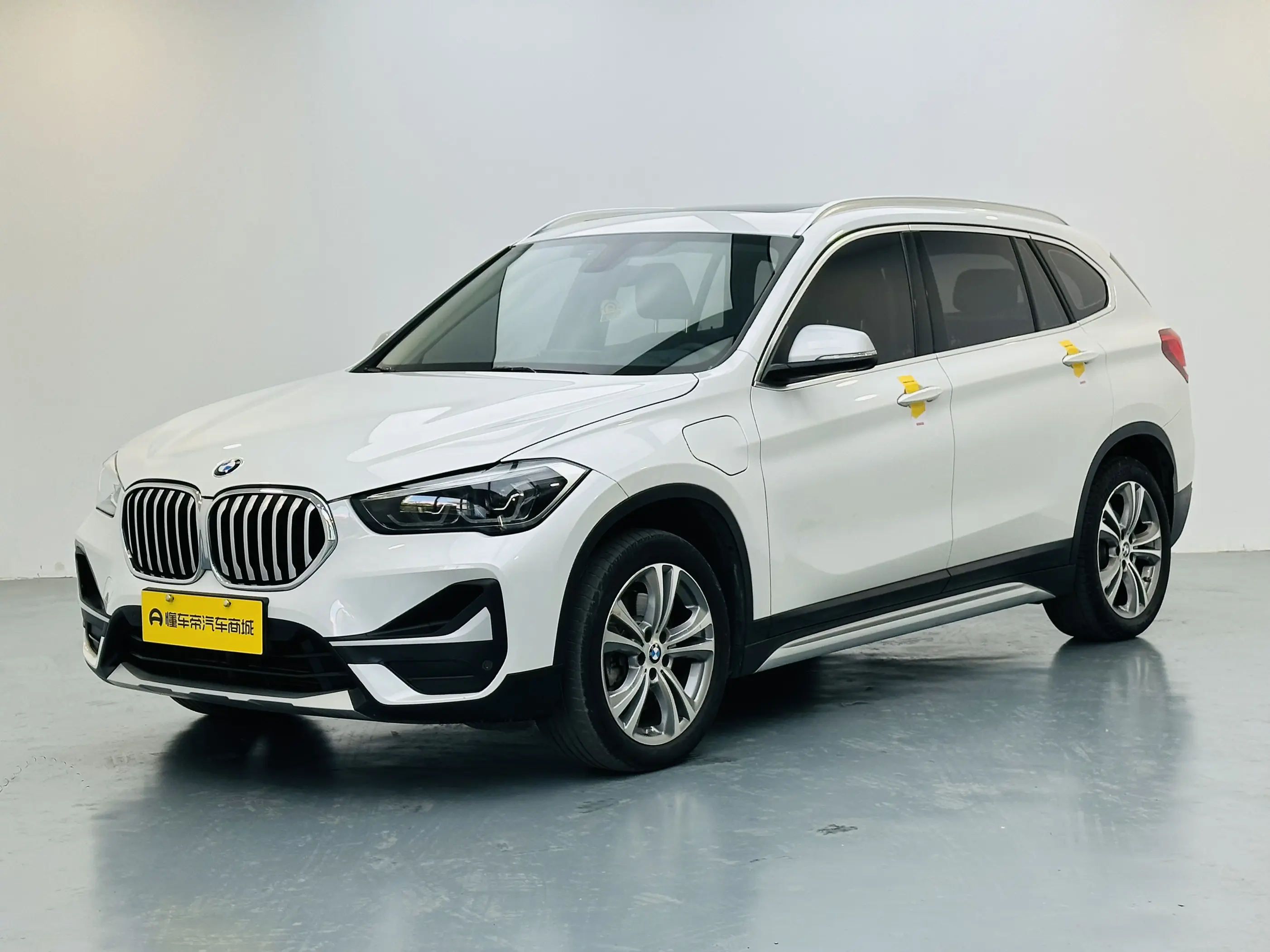 BMW X1 PHEV  из Китая
