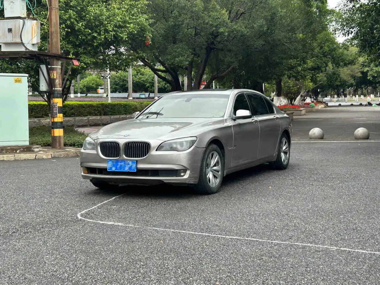 BMW 7 Series  из Китая