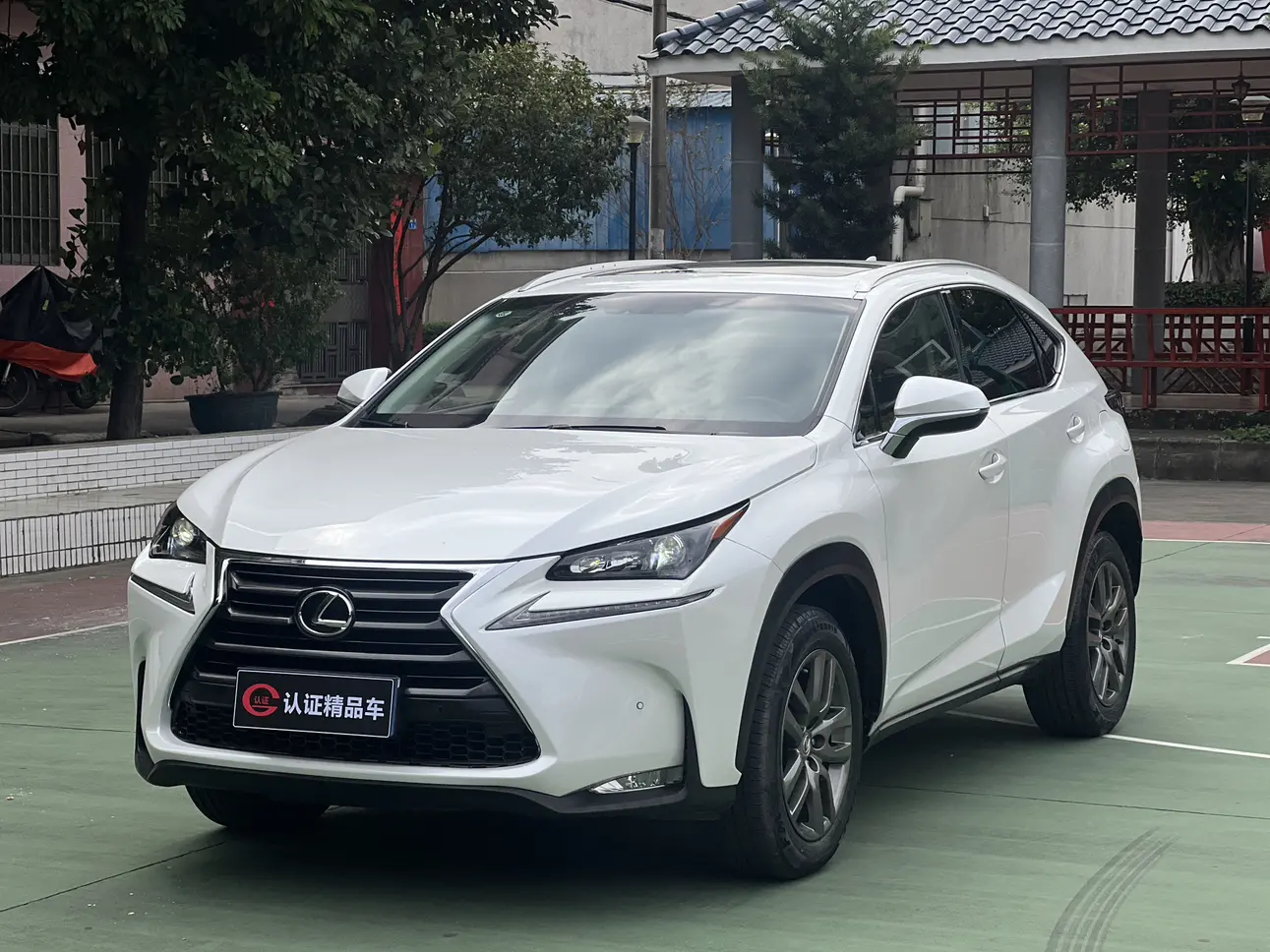 Lexus NX  из Китая