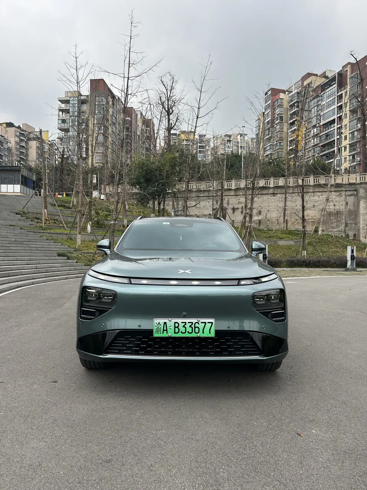 Xpeng G9  из Китая