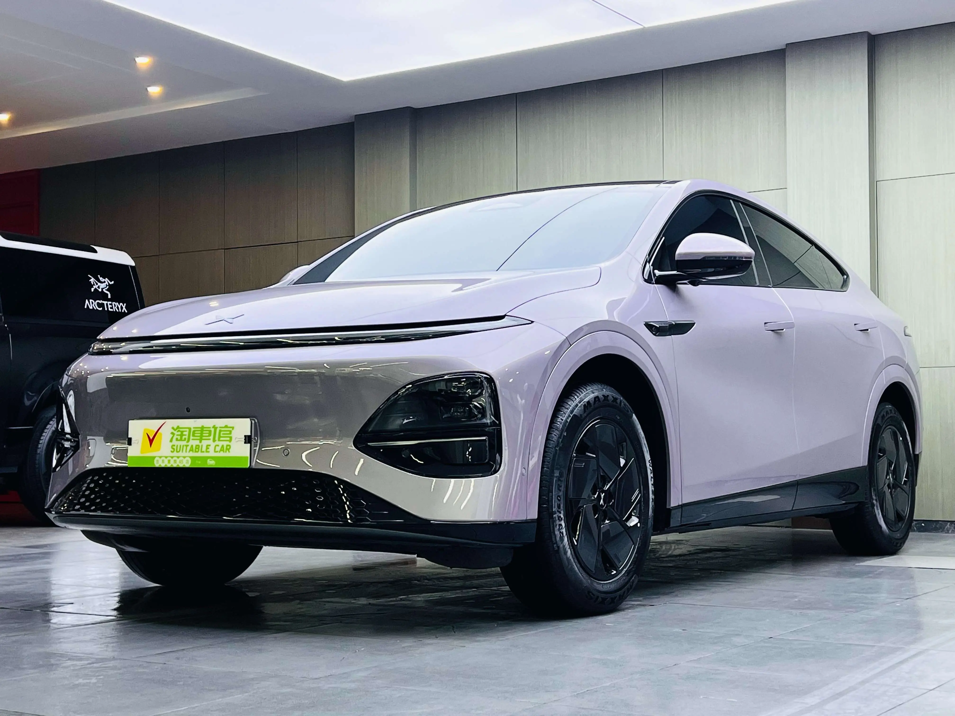 Xpeng G6  из Китая