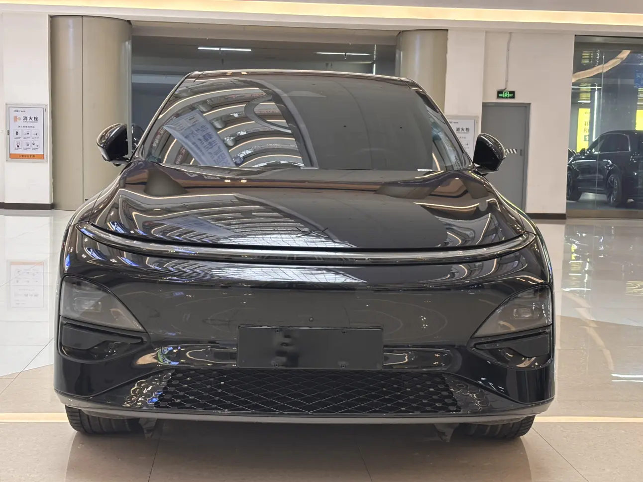 Xpeng G6  из Китая