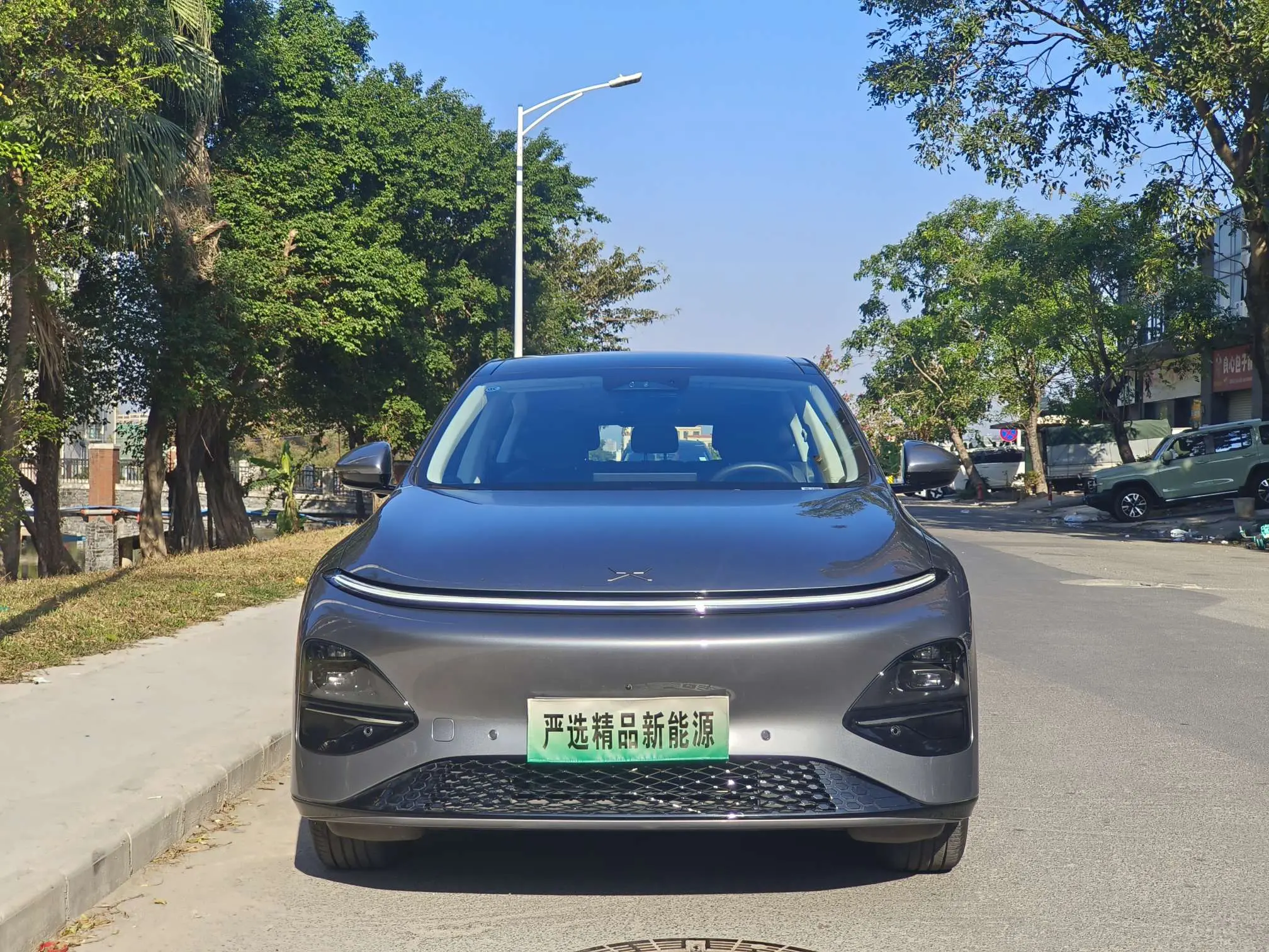 Xpeng G6  из Китая