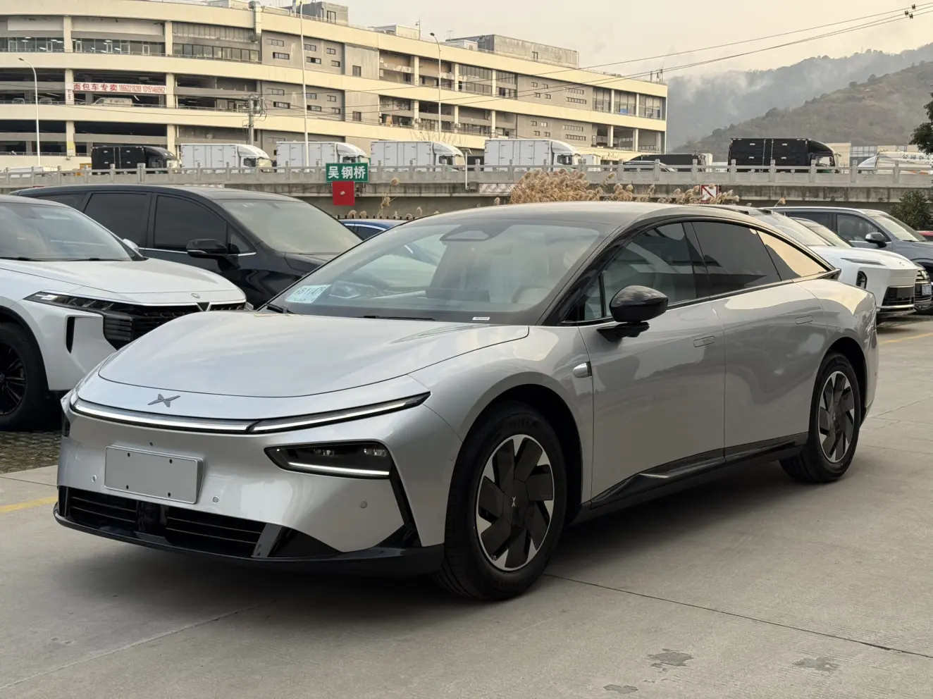 Xpeng P7+  из Китая