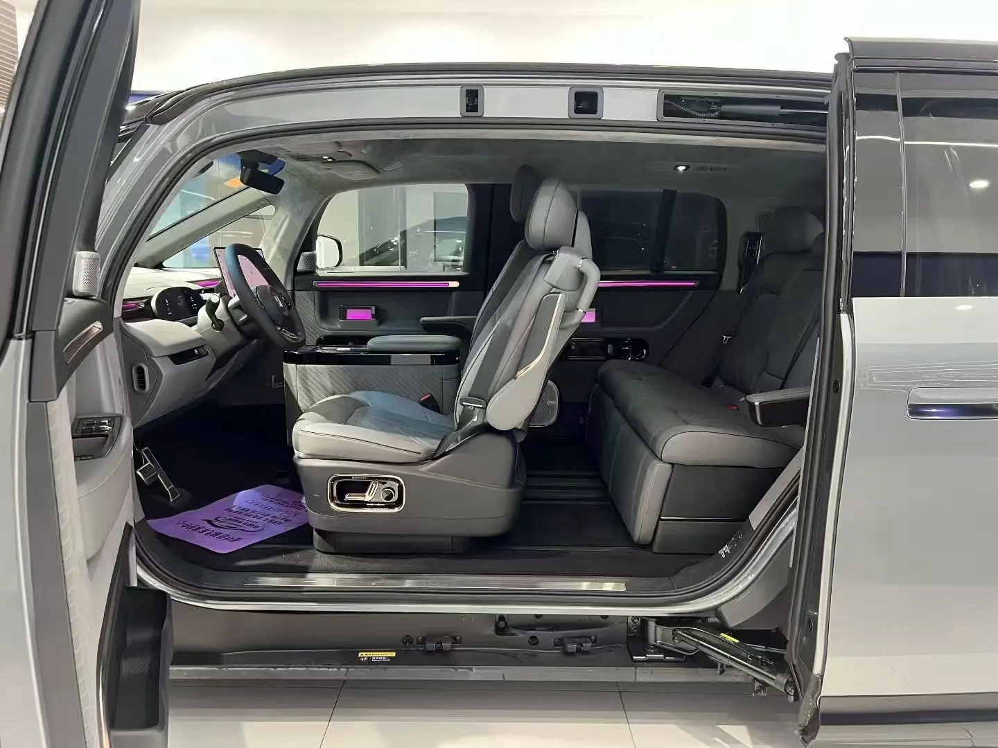 ZEEKR MIX  из Китая