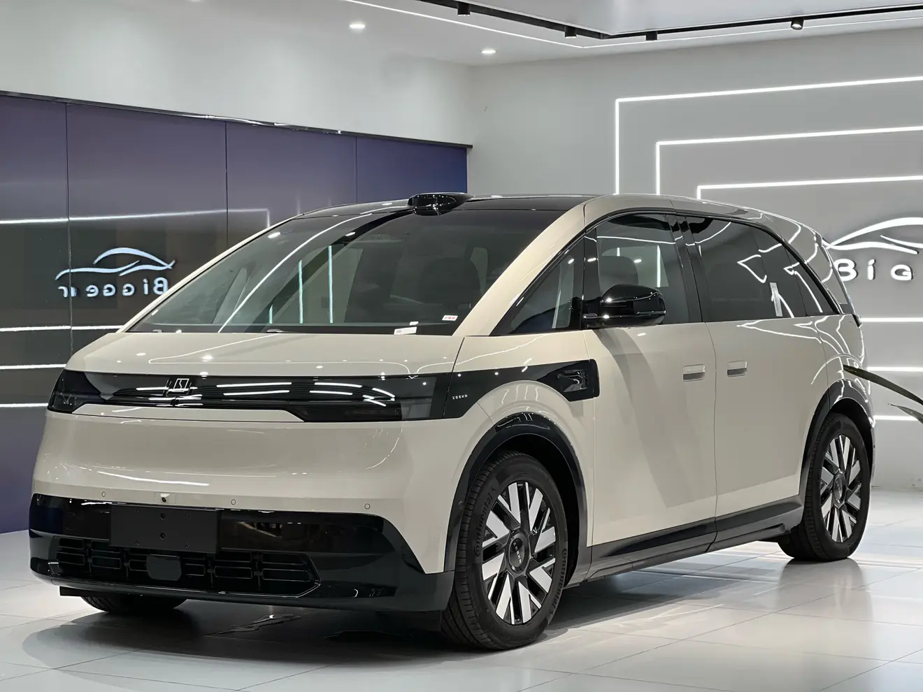 ZEEKR MIX  из Китая