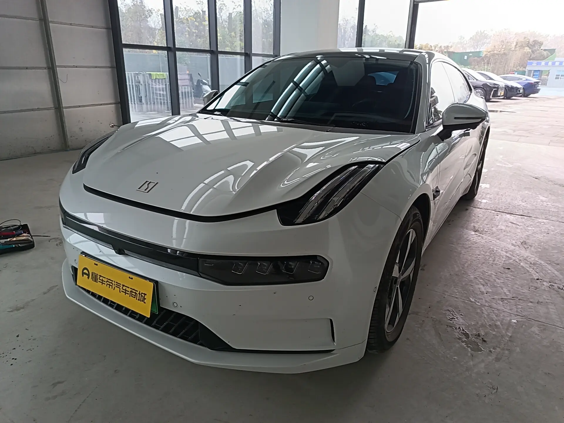 ZEEKR 001  из Китая